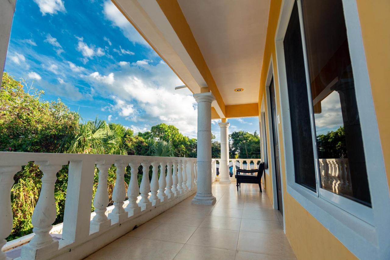 Nicol-Haa Hotel Izamal Bagian luar foto